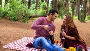 7 Easy and Delicious Picnic Ideas for Your Next Outdoor Date