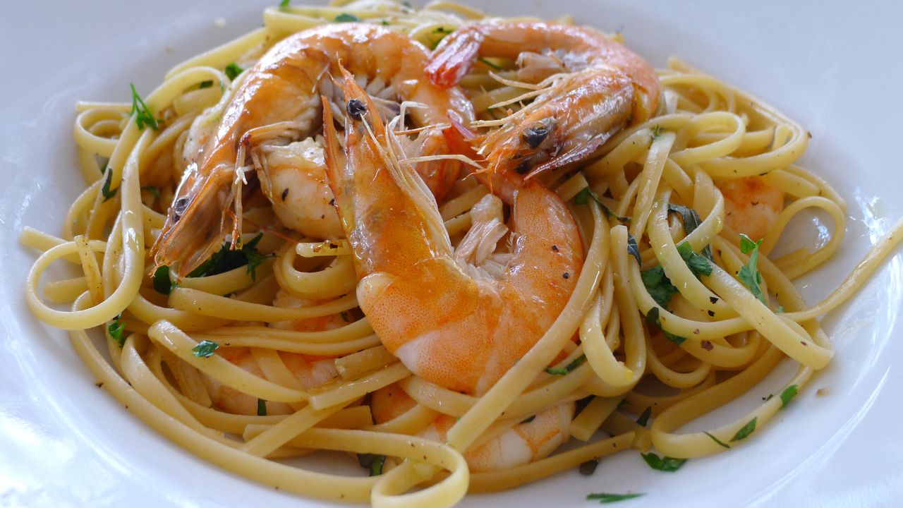Romantic Dinner Idea: Quick Shrimp Scampi with Linguine