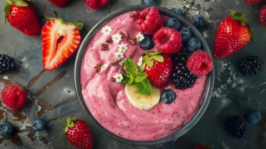 Berry Delicious Smoothie Bowl for Two A Nutritious Start to Your Day